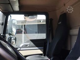 MAN TGL 12.250 Bakwagen + Laadklep DHollandia 2000 kg