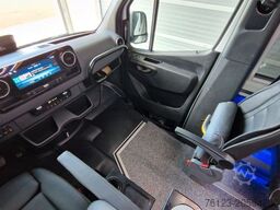 MERCEDES-BENZ 519 Allrad 4 x 4 Vorlauffahrzeug neue ADA