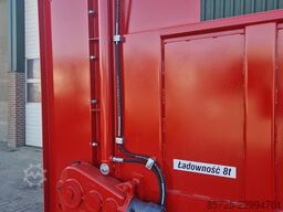 AGM Meststrooier 8 ton - Nieuw