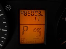 MERCEDES-BENZ Sprinter 213 Cdi BlueTec 9Sitze Schiebetür Klima