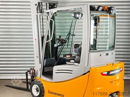 Jungheinrich EFG 220 - Service Neu - Batterie 82% Garantie