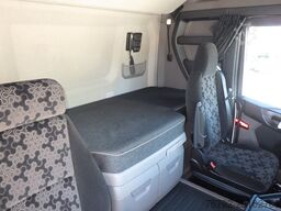 SCANIA R 560 A Super/Highline/Ret/Hydr./2xTank/Standkli