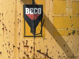 betonstortkubel staand rond onderlosser - Gebruikt