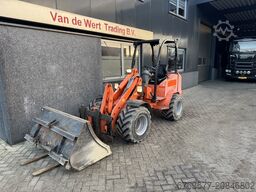 SCHÄFFER Wiellader Schaffer - 2436 - shovel - wiellader - 200uur - 2011 - bak - vorkenbord