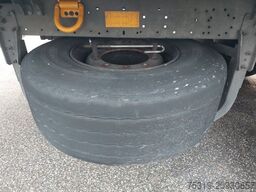 SCHMITZ CARGOBULL SKO24 ThermoKing SLXi 300