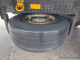 SCHMITZ CARGOBULL SKO 24 Thermo King SLXi 300