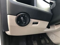 VOLKSWAGEN T6 Transporter 2.0 TDI Kombi lang 9-SITZE TEMP