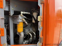 Hitachi ZX225U SLC-5B Kettenbager Kurzheck