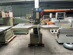 SCM R 9