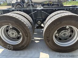 Iveco Trakker 410T50 8x4 CHASSIS Euro6