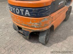 Toyota FBM25