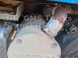VOLVO FM12-380 / 8X4 / 28m Hiab Kran / WINCH