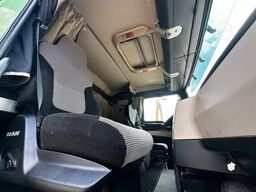 MAN TGX 18.420 4x2 1.Stock Cuppers Viehtransporter