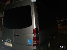 Mercedes-Benz Sprinter 518 w/ 17 seats. Eu-approved.