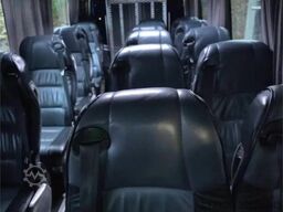 Mercedes-Benz Sprinter 518 w/ 17 seats. Eu-approved.