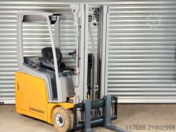 Jungheinrich EFG 215 - Service Neu - nur 2778 Std. Batterie 87%