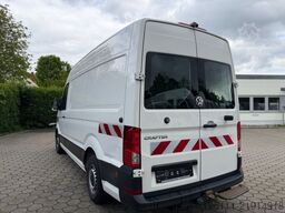 VOLKSWAGEN Crafter Kasten Kasten 35 mittellang Hochdach FWD