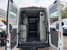 VOLKSWAGEN Crafter Kasten Kasten 35 mittellang Hochdach FWD