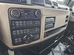 M.A.N. 26.500 TGX XXK 6X2 LLS