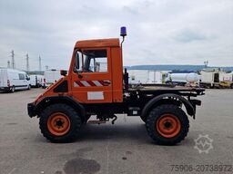 Mercedes Unimog