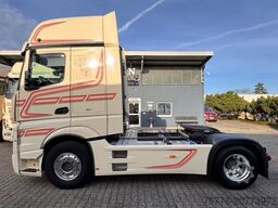 MERCEDES-BENZ Mercedes-Benz 1848 L  Actros 5 GigaSpace