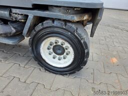 Combilift C4000 - TRIPLEX