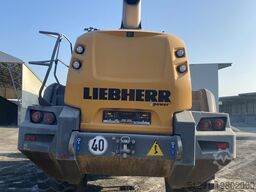 LIEBHERR L566 X-Power