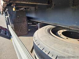 PACTON T3-001 3 AXLE CURTAINSIDER | SAF INTRADISC.