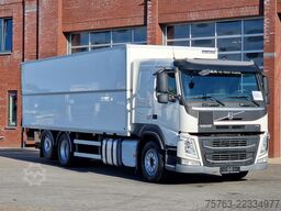 Volvo FM 330 6x2*4 - Box with lifting roof - Loadlift...