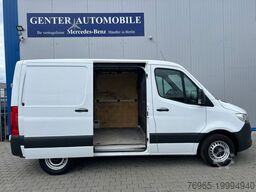 MERCEDES-BENZ Sprinter 211 KOMPAKT 6-GANG KLIMA 3-SITZER AHK