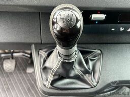 MERCEDES-BENZ Sprinter 211 KOMPAKT 6-GANG KLIMA 3-SITZER AHK