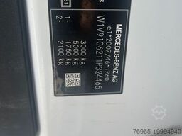 MERCEDES-BENZ Sprinter 211 KOMPAKT 6-GANG KLIMA 3-SITZER AHK