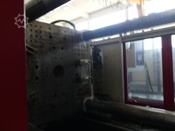 FERROMATIK MILACRON Maxima 650