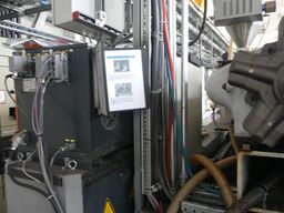FERROMATIK MILACRON Maxima 650