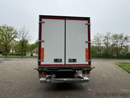 MERCEDES-BENZ Antos 1832 Tiefkühlkoffer mit Ladebordwand