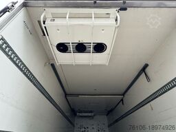 MERCEDES-BENZ Antos 1832 Tiefkühlkoffer mit Ladebordwand