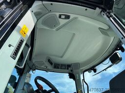 CLAAS Arion 650 / Mahausrüstung