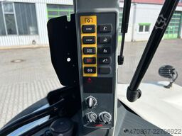 CLAAS Arion 650 / Mahausrüstung
