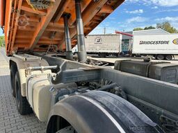 MERCEDES-BENZ Actros 4151 V8 8x4 / Bordmatik / Retarder