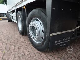 Mercedes-Benz ANTOS 2830 Kraanwagen open Laadbak Fassi F295 +...