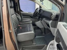 Toyota **PROACE-EURO6D-9SEATS**