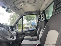 Iveco Daily 35C11 Closed Box / 750 KG Loading Lift / ...