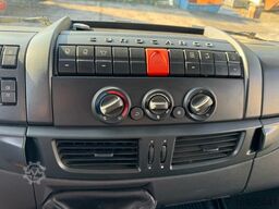 IVECO ML 120 E 28 / Koffer 8,50m. / LBW / Klima