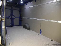 VOLKSWAGEN Crafter Kasten 35 L4H3 NAVI PDC DAB KAMERA MFL