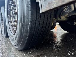 Schmitz Cabinet semi w/ Lifting element.