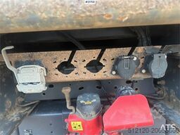 Volvo FM450 box truck 6x2 w/ full side opening, 2 zone u