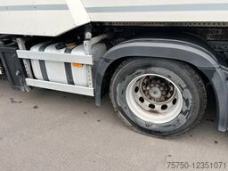 MERCEDES-BENZ Antos 2533 6x2 Seitenlader Faun Sidepress