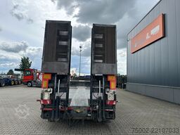 Broshuis 3ABSD Lowloader 3-axle / GVW: 59.000kg / Neck: ...
