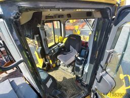 Komatsu D155A-6R (4 pieces available in Abu Dhabi)