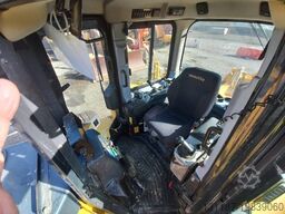 Komatsu D155A-6R (4pieces available in Abu Dhabi)